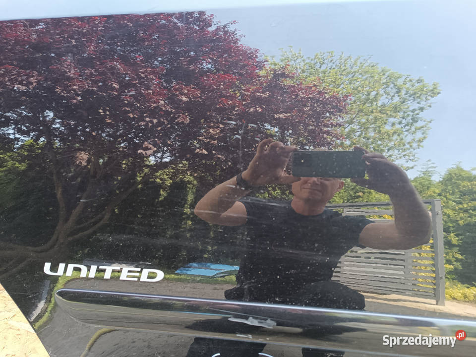 VW GOLF 5 V PLUS DRZWI TYL PRAWY KOD LAK LC9Z sprzedam