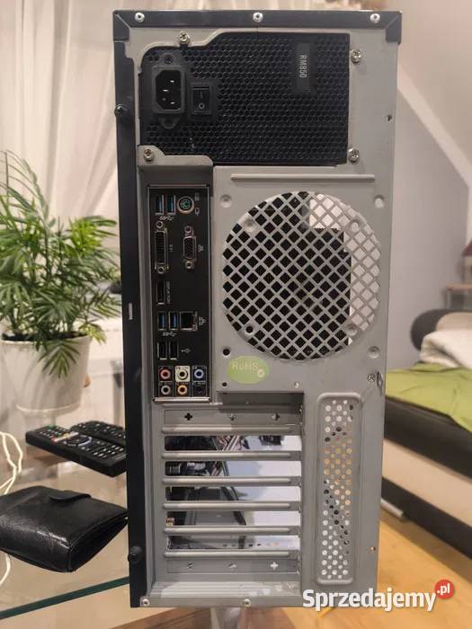 Komputer stacjonarny I7 6700k16gb RAM DDR 41TB