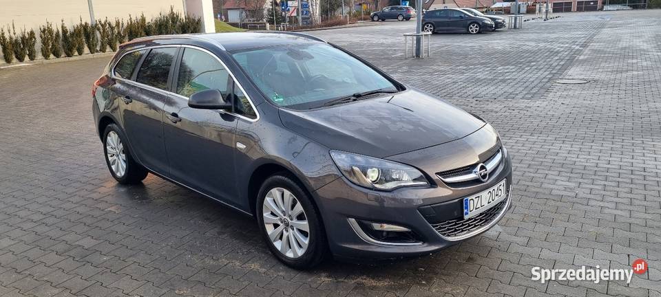 Astra J Cosmo Sports Tourer 20 cdti 165 koni radio Złotoryja