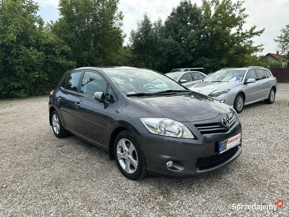 Toyota Auris Kamera cofaniaSalon II WŁSerwis komputer pokładowy Auris Warszawa