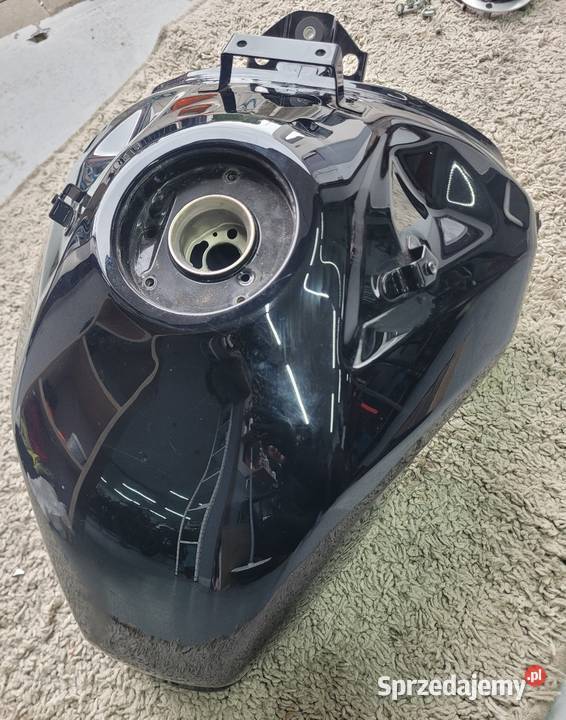 Suzuki GSX 8 R GSX8R 24 OEM ZBIORNIK PALIWA BAK Nowy Tomyśl
