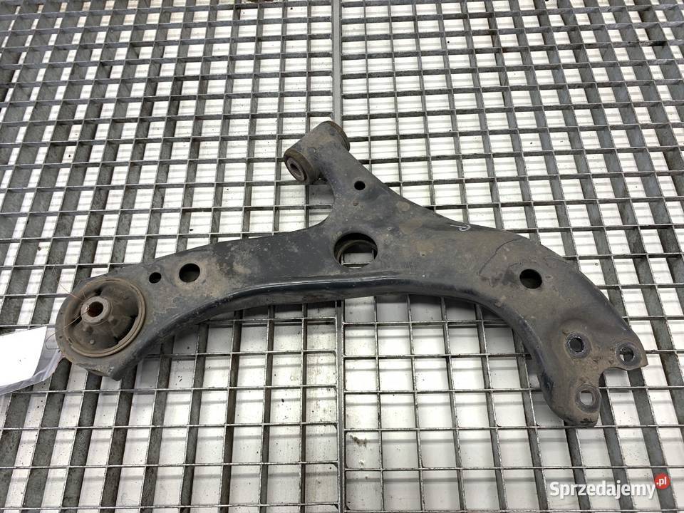 WAHACZ PRAWY PRZÓD TOYOTA COROLLA E21 Kombi