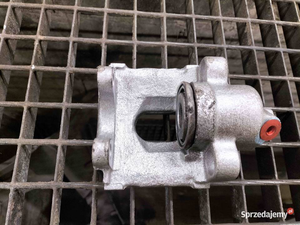 Zacisk hamulcowy tylny prawy BMW E46 Z4 E85 E86 Zaciski i jarzma Poręba