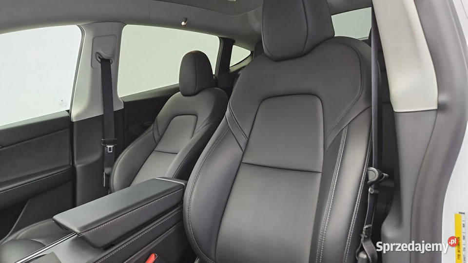 Tesla Y Long Range RWD Z Polskiego Salonu Warszawa
