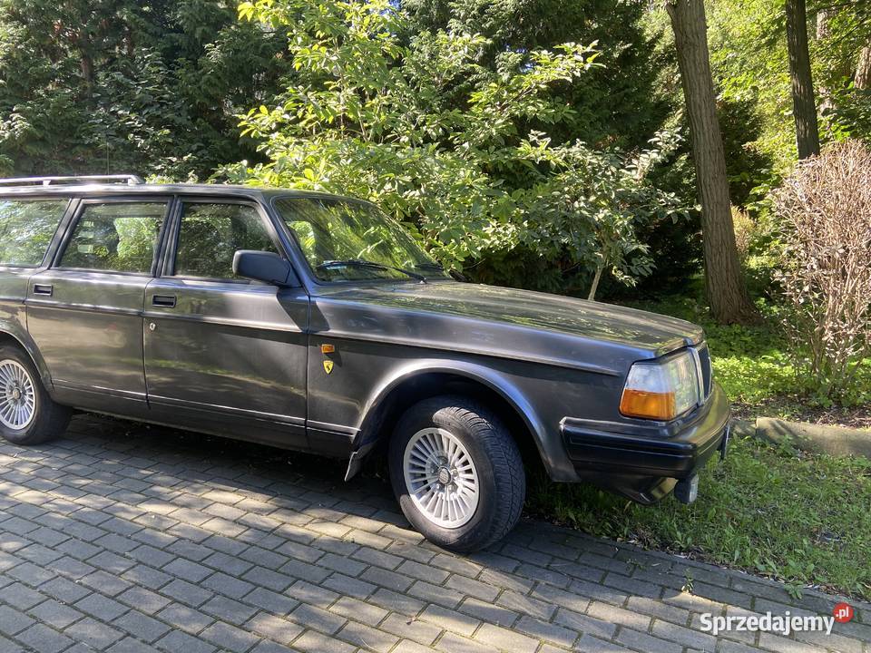 Ładne volvo 240 20 benzyna Seria 200 łódzkie Łódź