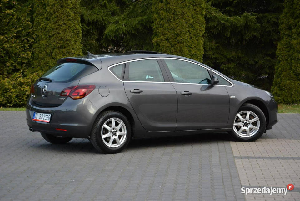 Opel Astra Cosmo Sport Xenon Ledy Navi VAT marża Ostrów Mazowiecka