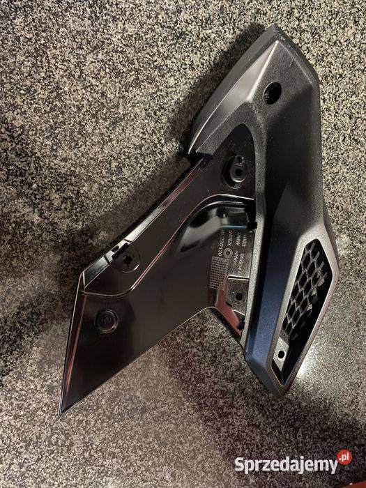 BMW G310gs G 310 R Osłona wlotu powietrza prawa wielkopolskie Poznań