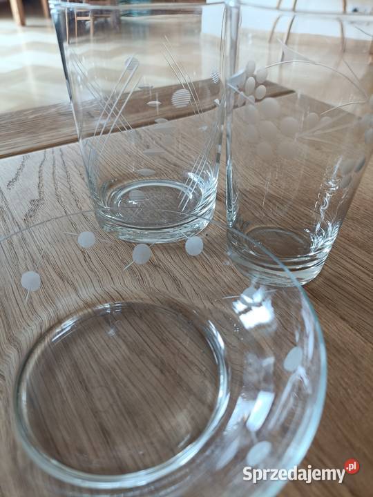 Ładne szkło PRL z cienkiego szkła