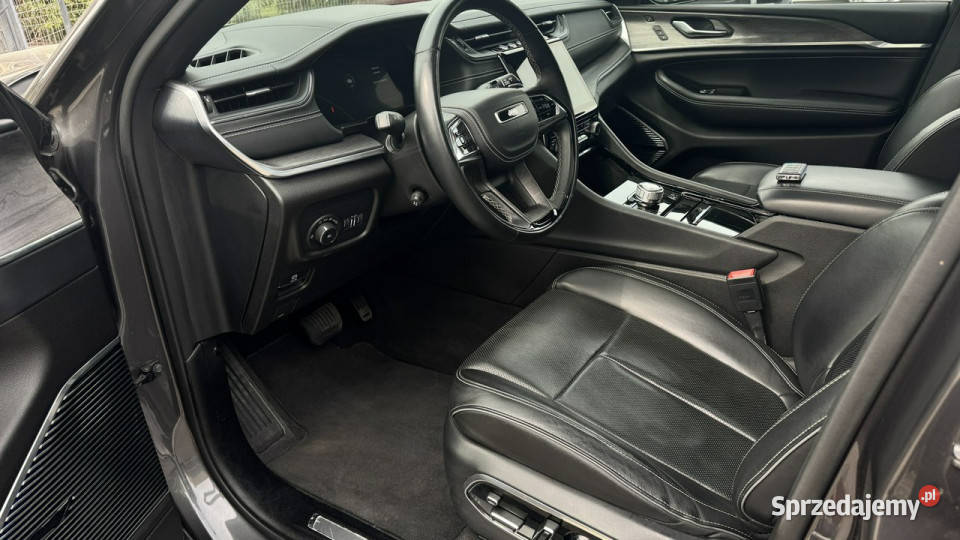 Jeep Grand Cherokee Overland36 szary Gdynia