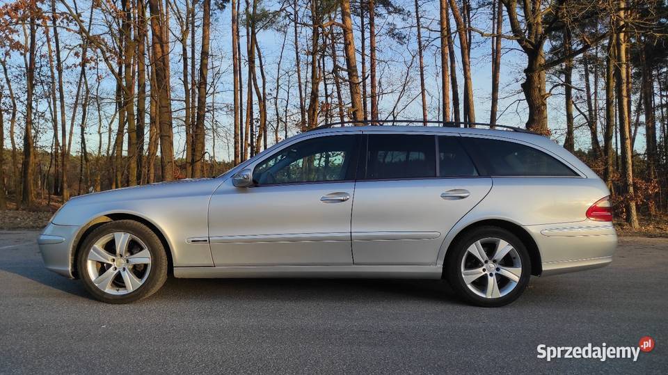 Mercedes E 211 32 rzędowa 6 2003 r asystent parkowania Piła