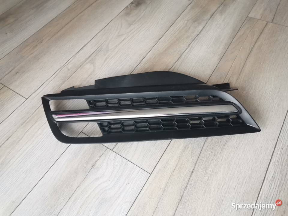 NISSAN MICRA K12 0210 PRAWA ATRAPA KRATKA PRZÓD osobowe Międzychód