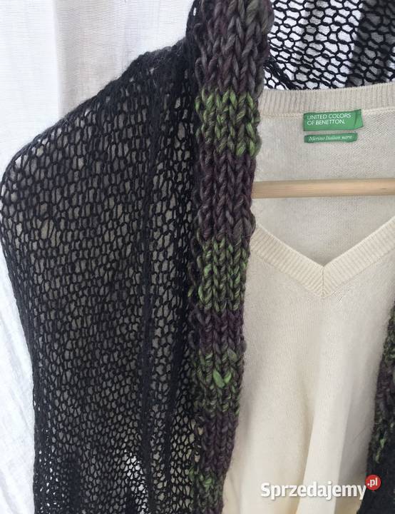 Czarny szal handmade angora zielone wykończenie mazowieckie