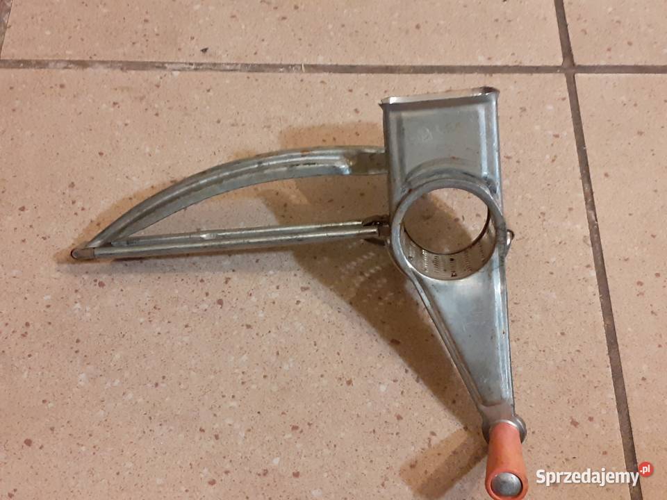 Ręczna tarka do sera orzechów itp PRL sprzedam