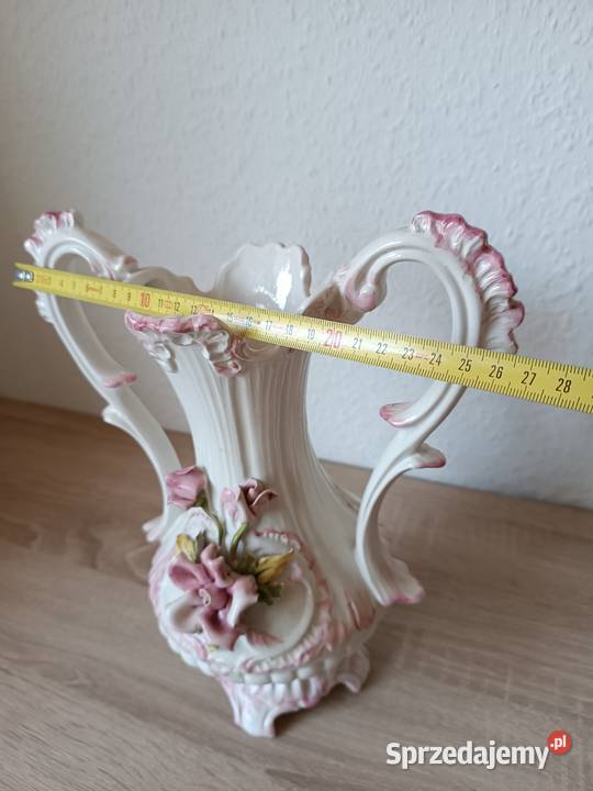 Ozdobny wazon szerokie uszy Porcelana i szkło Gorlice