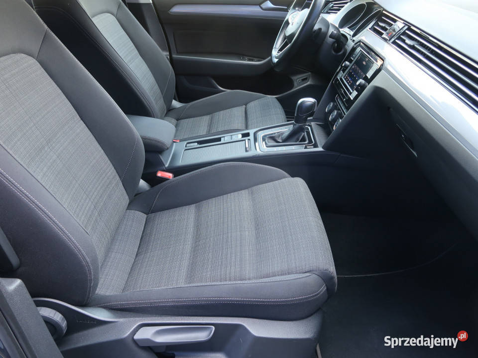 VW Passat 15 TSI wielofunkcyjna kierownica sprzedam