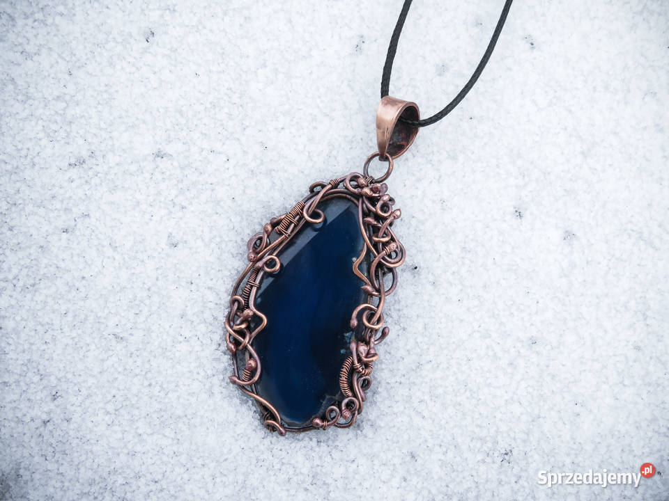 Unikatowy miedziany wisior z niebieskim agatem Naszyjniki sprzedam