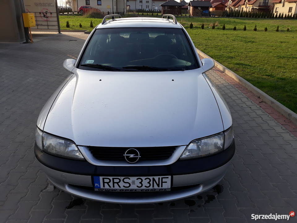 Opel vectra B kombi 97r 16 16v benzynagaz lpg Gnojnica
