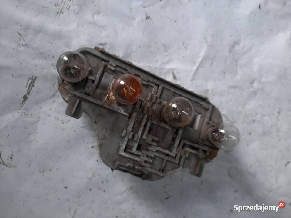 Fiat Siena listwa wkład lampy prawej tylnej Lampy tylne łódzkie Ksawerów