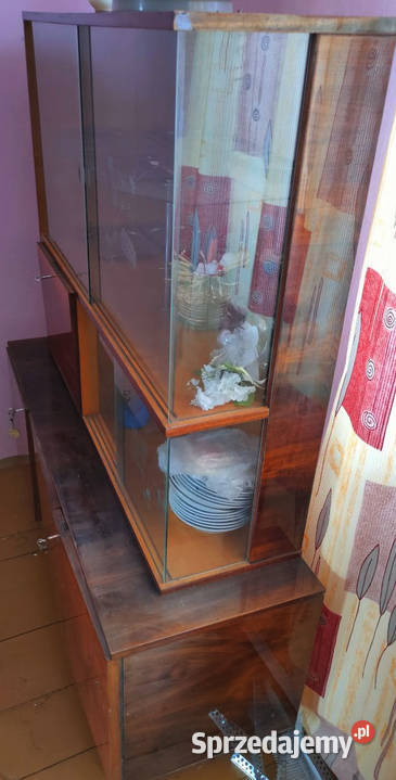 Witrynakredens przeszklony kalwaryjski okres PRL Rylowa