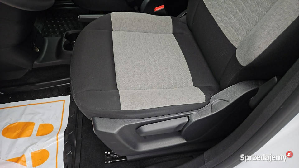 Citroen Berlingo XL 12 PureTech Shine SS Aut 7os mazowieckie