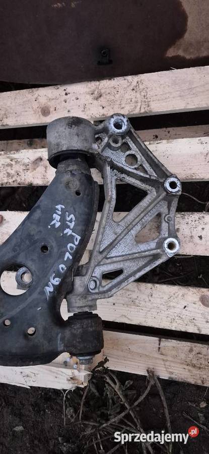 Wachacz lewy Vw Polo 9N osobowe