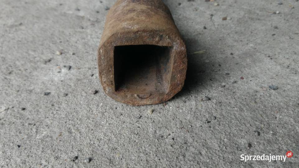 Klucz do zasuw Lelów