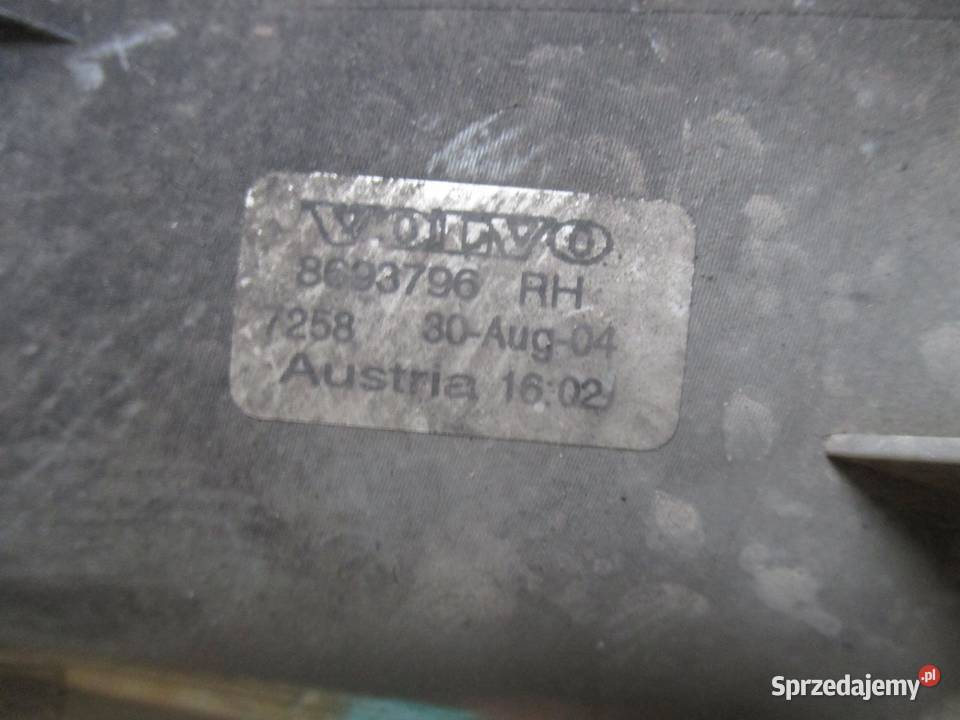 VOLVO XC90 04r halogen prawy przód 8693796