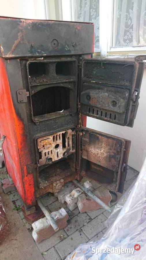 Kocioł grzewczy żeliwny wodny Fakora KZ3K brykiet