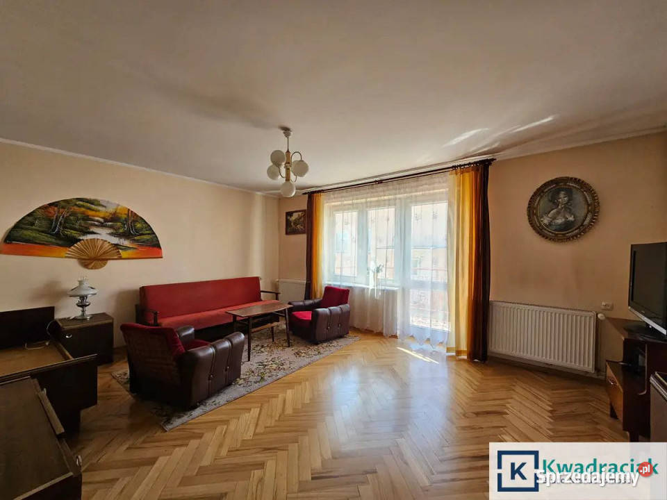 Sprzedam dom bliźniak Krosno Krzywa 75m2 3 piętra i więcej