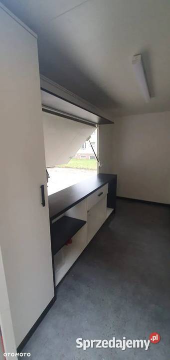 Okazja Nowoczesna przyczepa gastronomiczna Przyczepy i naczepy Prudnik