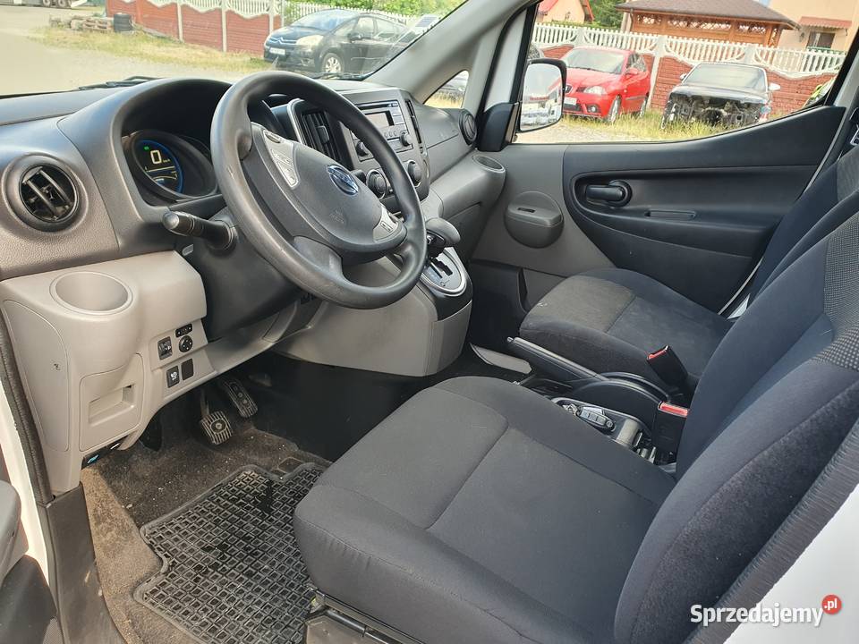 NISSAN eNV200 bateria 40 kwh 250do 300 klima poduszka powietrzna