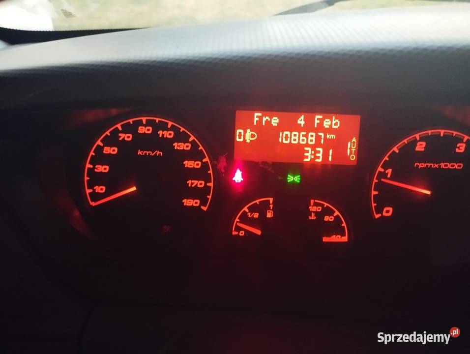 Iveco 35s11 auto laweta sprzedam zamienię Rok produkcji 2013 sprzedam