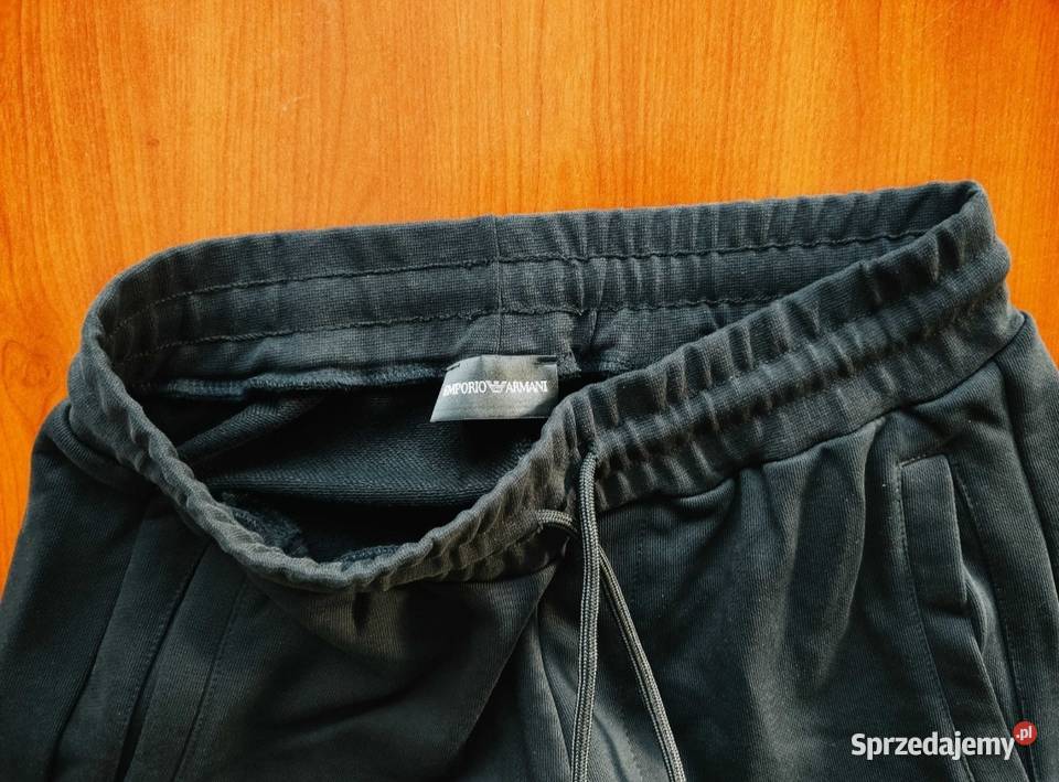 Komplet armani Moda i Styl Szczecin sprzedam