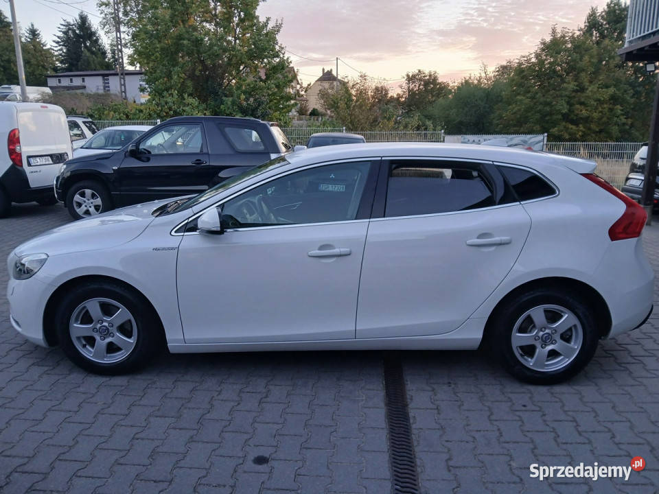 Volvo V40 16HDI alufelgi tempomat klimatronik Gryfino