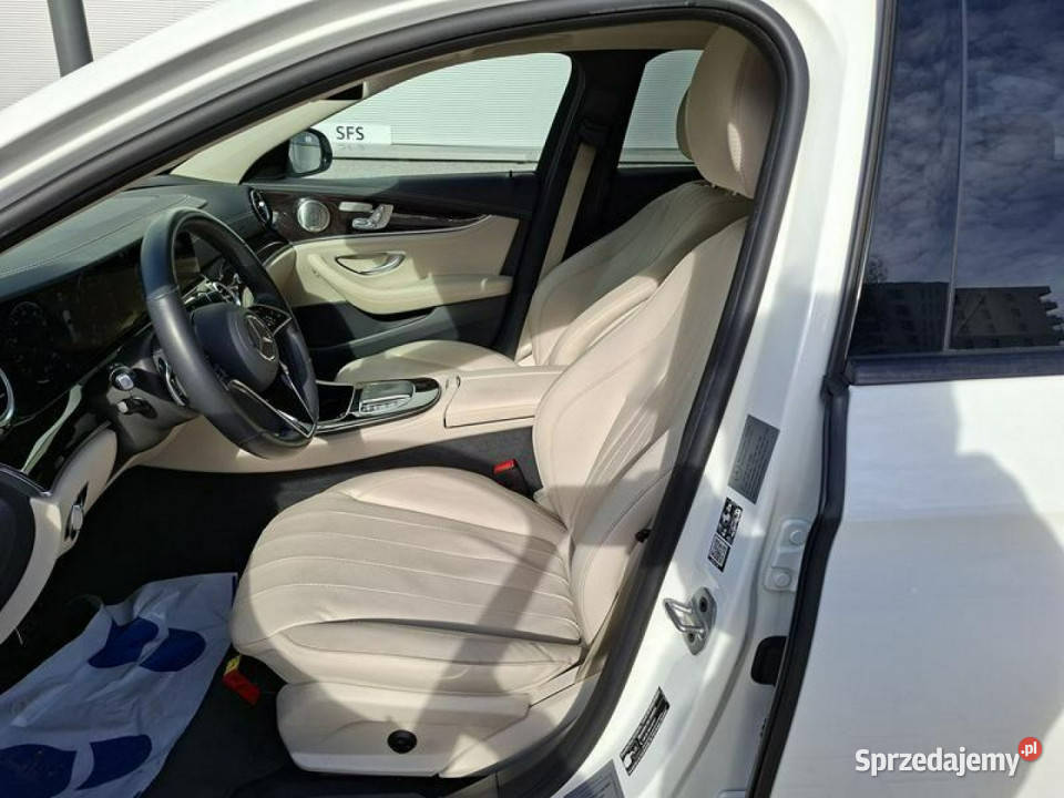 Mercedes CE 220 Komorniki