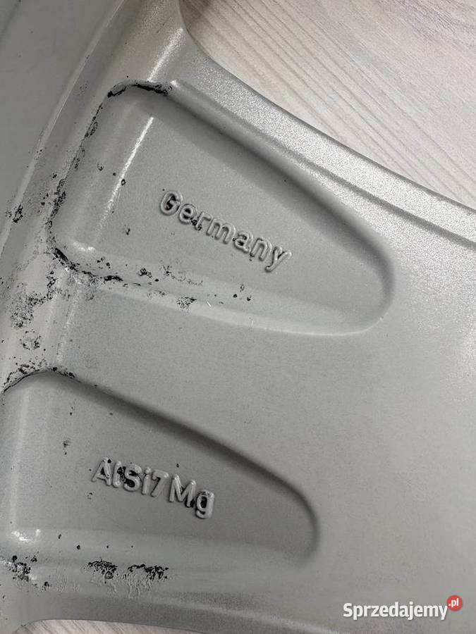 Felgi Audi 17 OEM A3 8P 75J ET56 5112 8P0601025C Kruszwica
