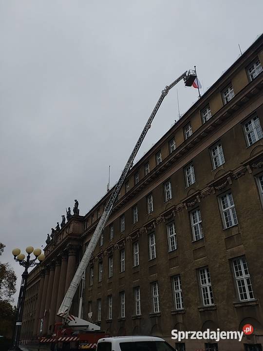 Podnośnik koszowy 42 40m 35m usługi Wrocław dolnośląskie wynajem