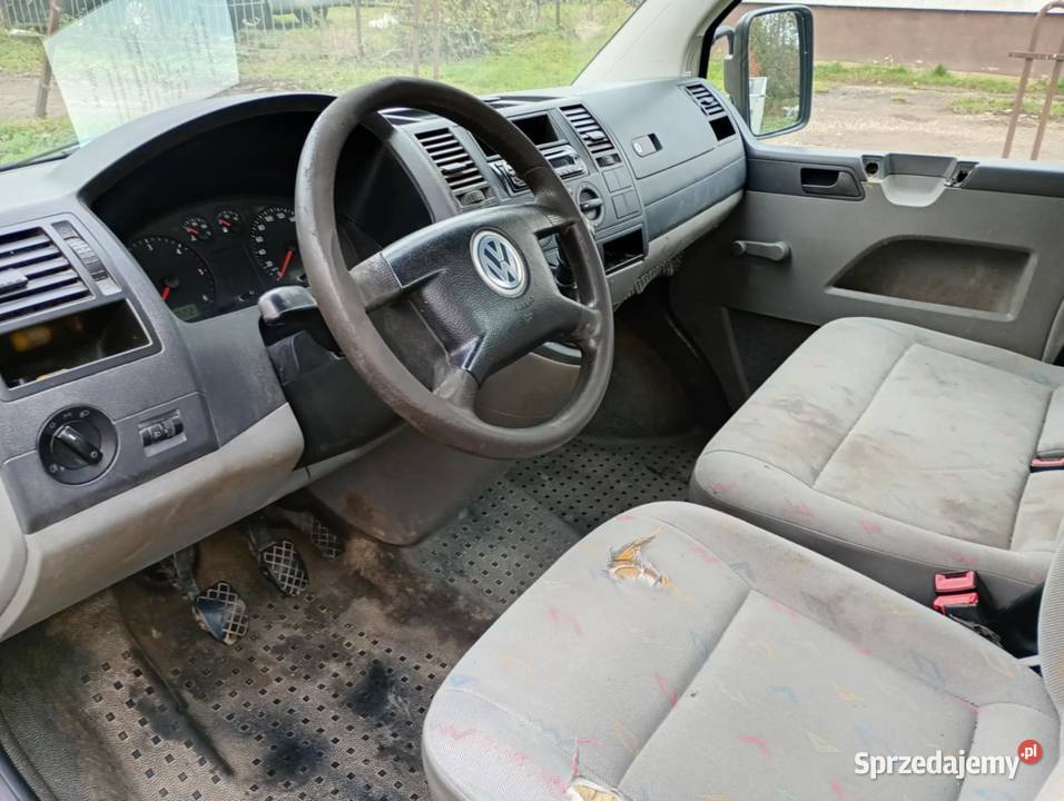 VW T5 skrzyniowy Lubań