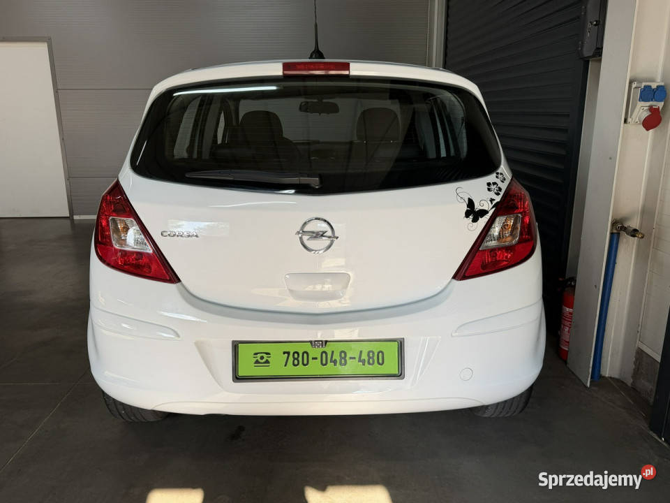 Opel Corsa 90tyśkm Stan perfekt Bezwypadkowa 1WŁ Chechło