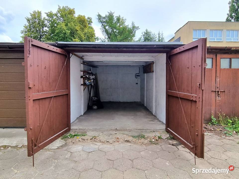 Garaż Targówek Łojewska prąd Warszawa sprzedam