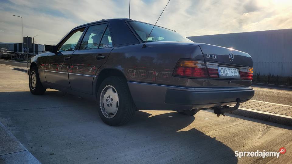 Zadbany MERCEDES W124 Diesel dżentelmen niczym Wadowice