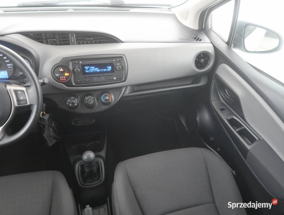 Toyota Yaris 10 VVTi sprzedam