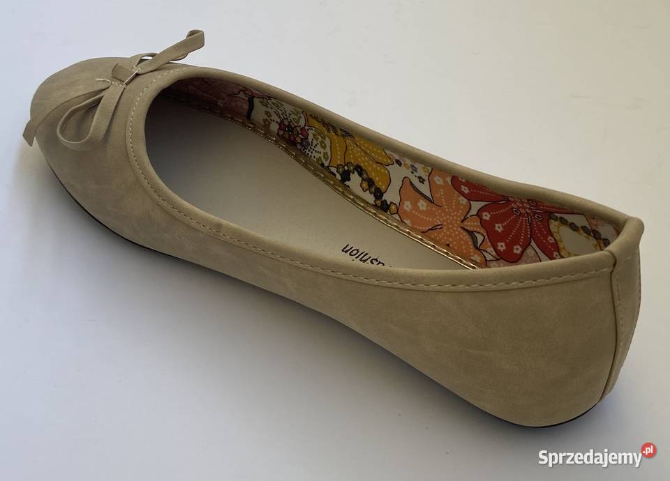 Beżowe gładkie baleriny z kokardą rozmiar 36 skóra ekologiczna Żyrardów sprzedam