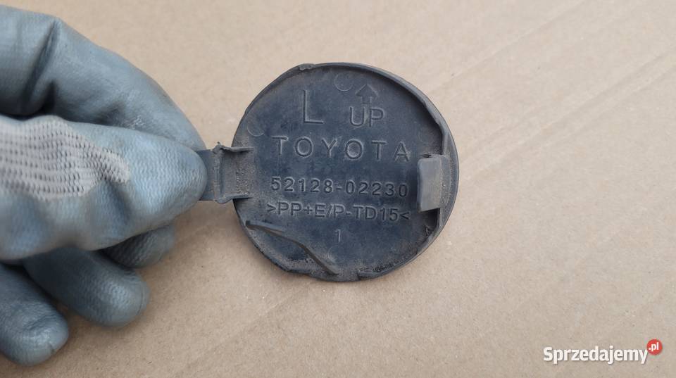 TOYOTA AURIS I 200709 ZAŚLEPKA HAKA ZDERZAK Ruda Śląska