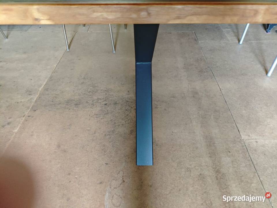 Stół 220x110 z orzecha amerykańskigo olejowany Stoły łódzkie Dobroń