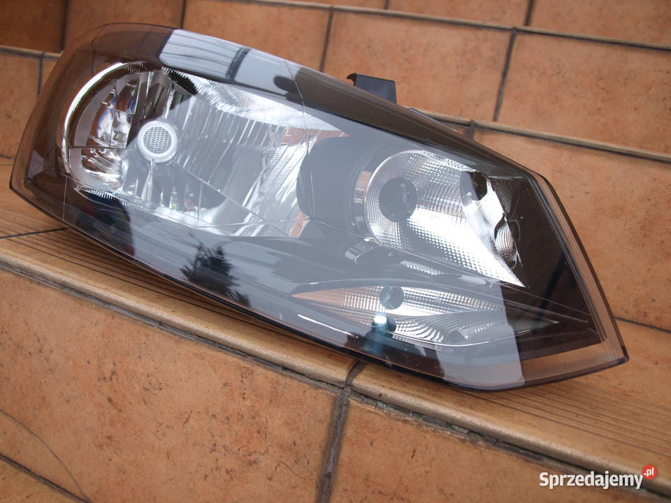 VW Polo lampa prawa przód 2009 2017r europa osobowe Kalisz