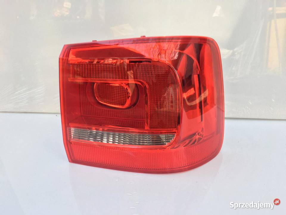 VW TOURAN 2 PRAWA LAMPA TYŁ Lampy tylne wielkopolskie Ostroróg sprzedam