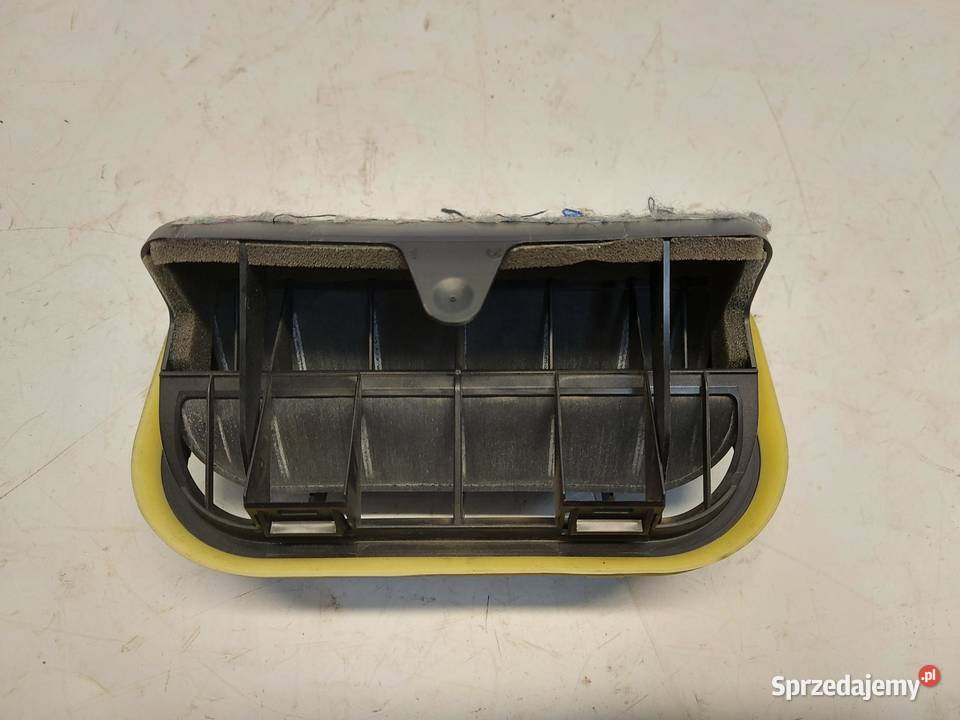 Mercedes EQC 400 W293 KRATKA WENTYLACYJNA PRAWY