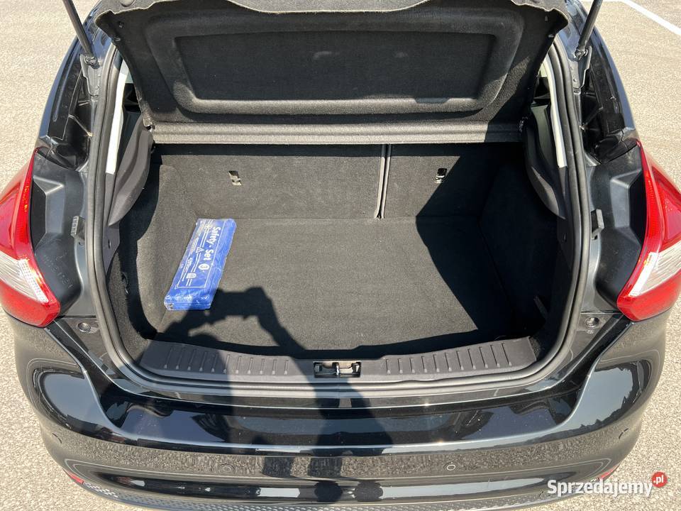 Ford Focus 10 BENZYNA Klimatronik Nawigacja