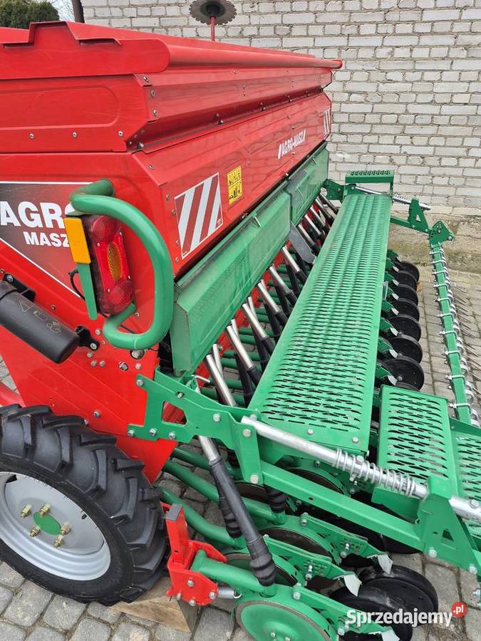 Siewnik AgroMasz SR300 dwutalerzowy z nadstawką Maszyny rolnicze